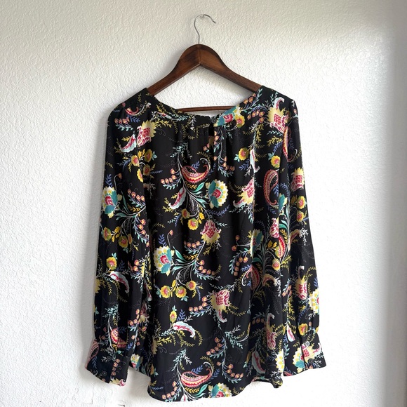 Loft Womens Shirt Blouse Black Floral Long Sleeve Button Neck Size Large - Picture 2 of 10